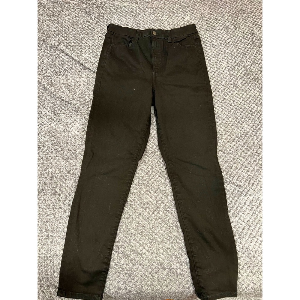 Curvy Black American Eagle Skinny Jeans